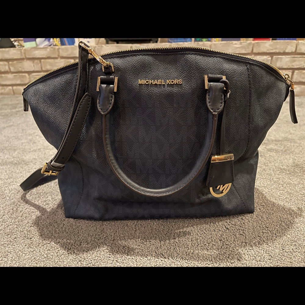 Michael Kors Satchel Crossbody